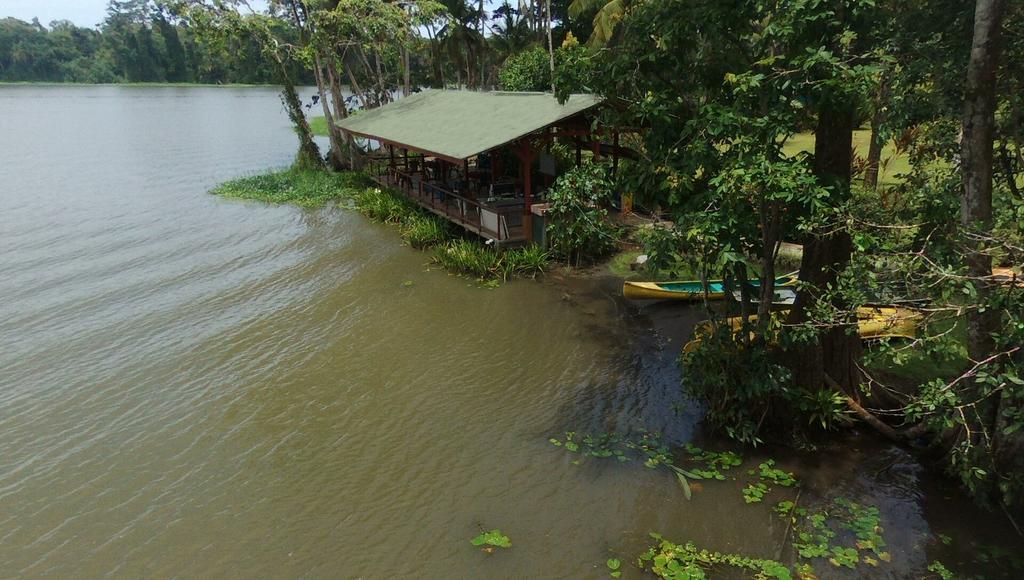 Lirio Lodge Barra de Pacuare Esterno foto