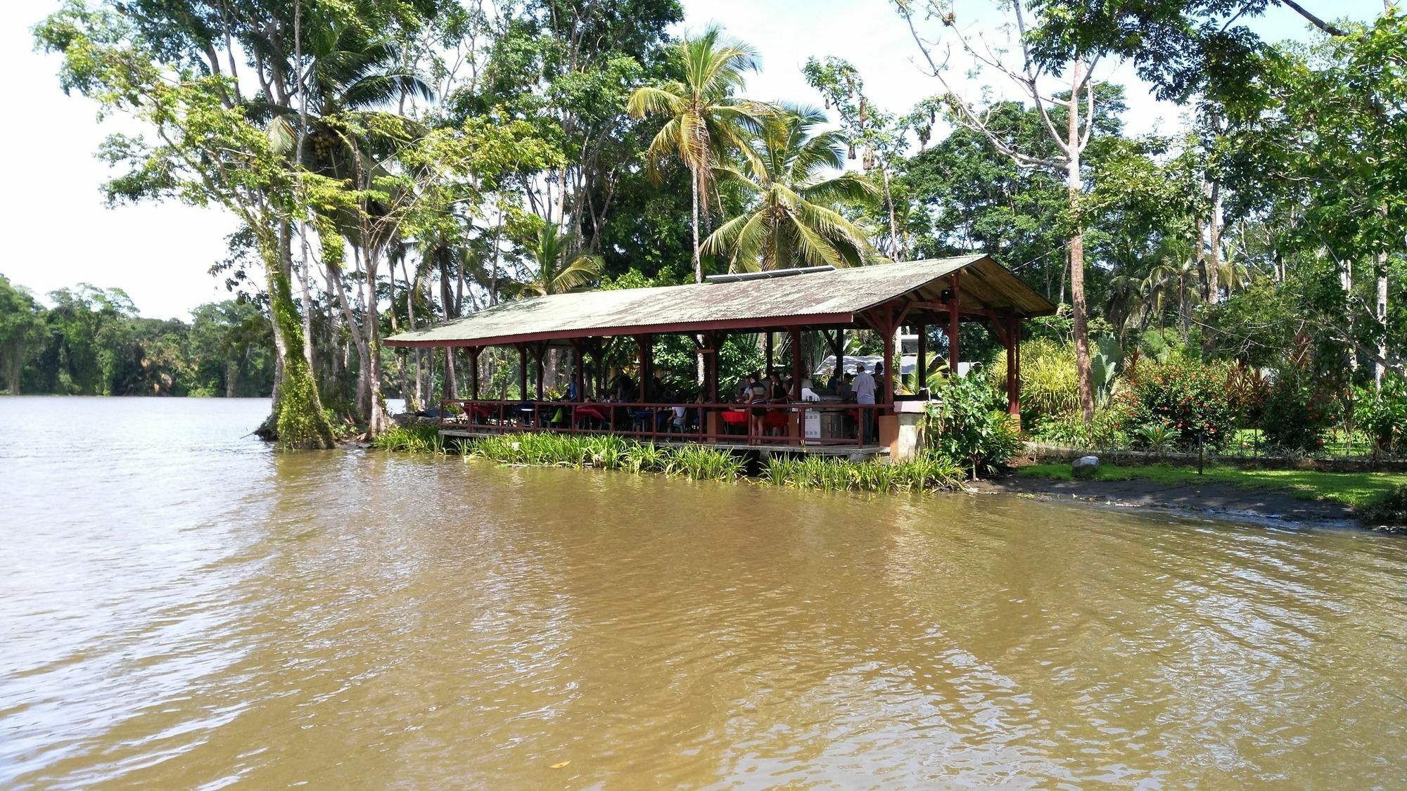 Lirio Lodge Barra de Pacuare Esterno foto